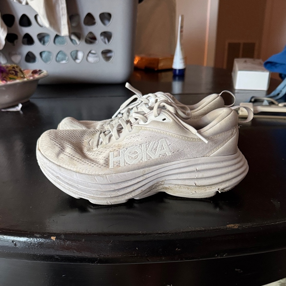Hoka White Bondi 7